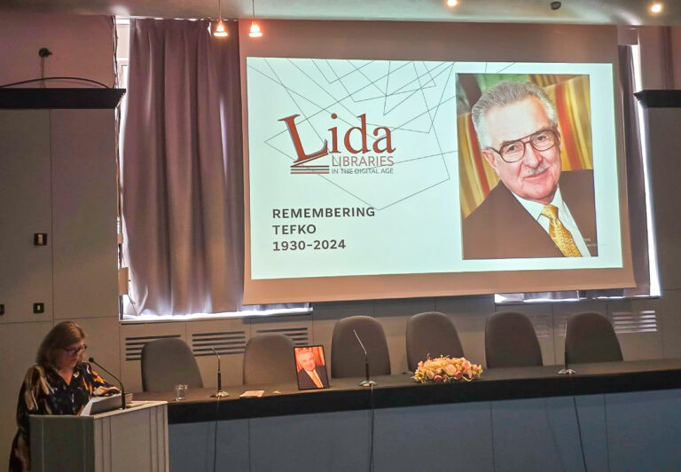 Slika 1: Aida Tanaka na konferenci LIDA 2025 (foto: osebni arhiv)