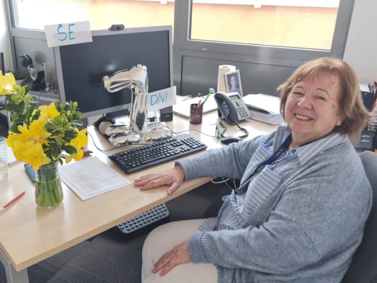 Mag. Gordana Mazić v svoji pisarni na zadnji delovni dan